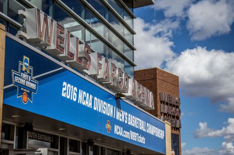 wells_fargo_arena_2016_march_madness_opening_rounds_25843889175-2